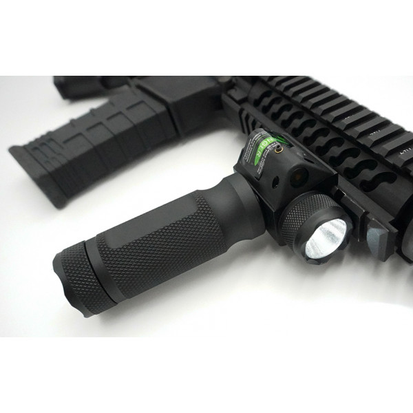 15+ Ar-15 Foregrip With Light